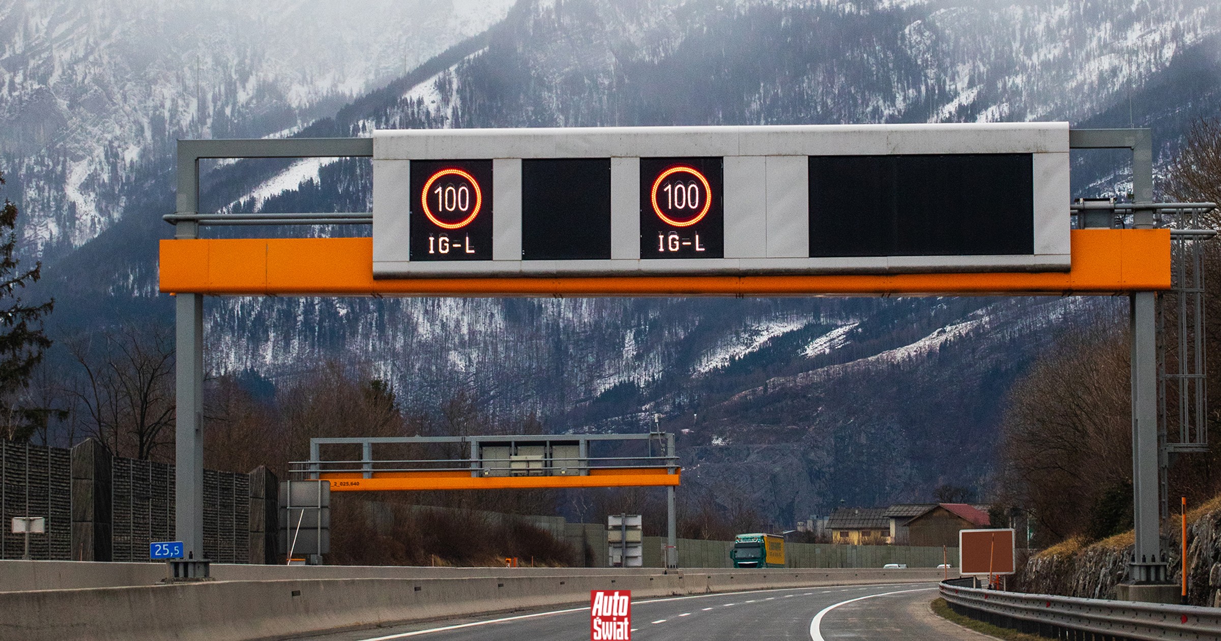 Taki znak obowiązuje na 400 kilometrach Austrii. IG-L lepiej znać, jadąc na ferie