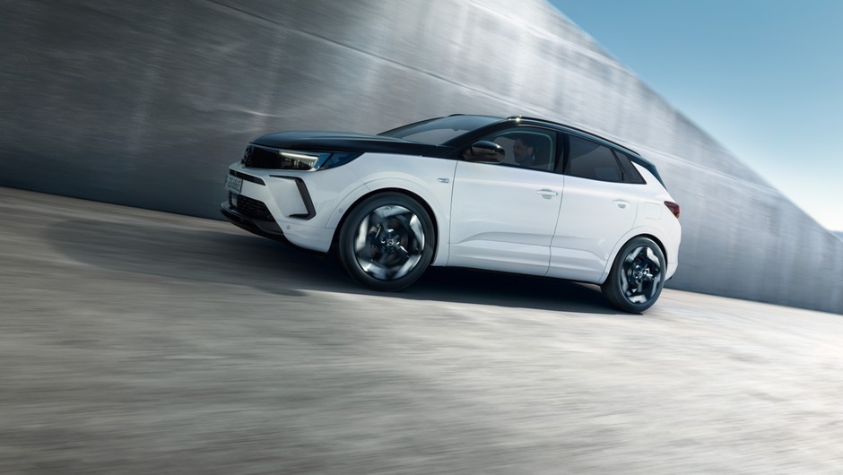 Opel Grandland GSe