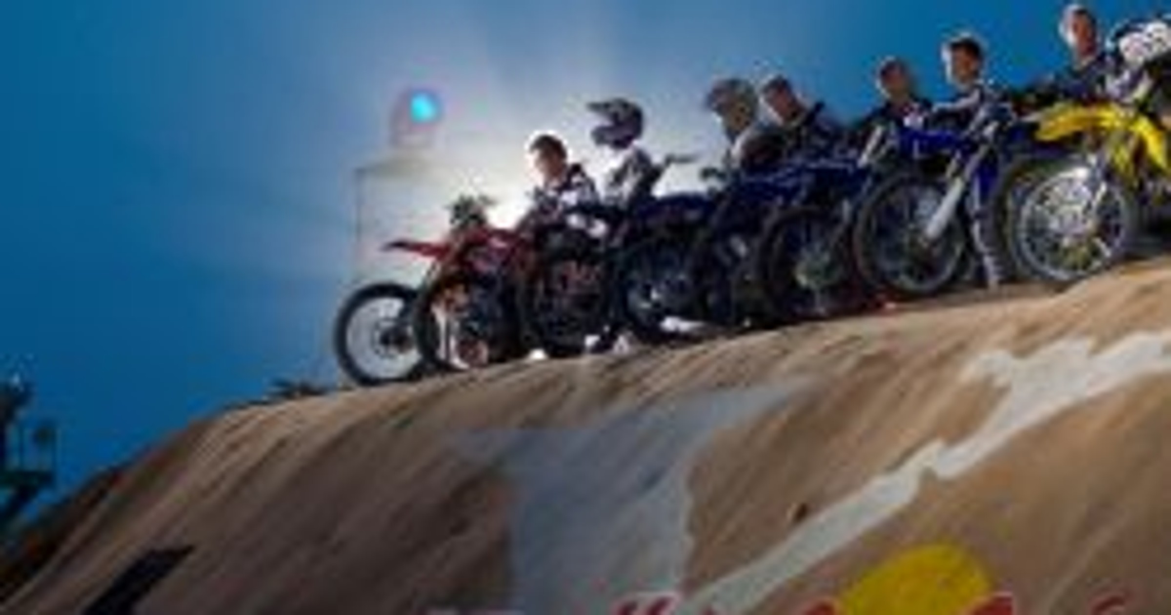 Red Bull X-Fighters: mistrzowie Freestyle w Madrycie (wideo)