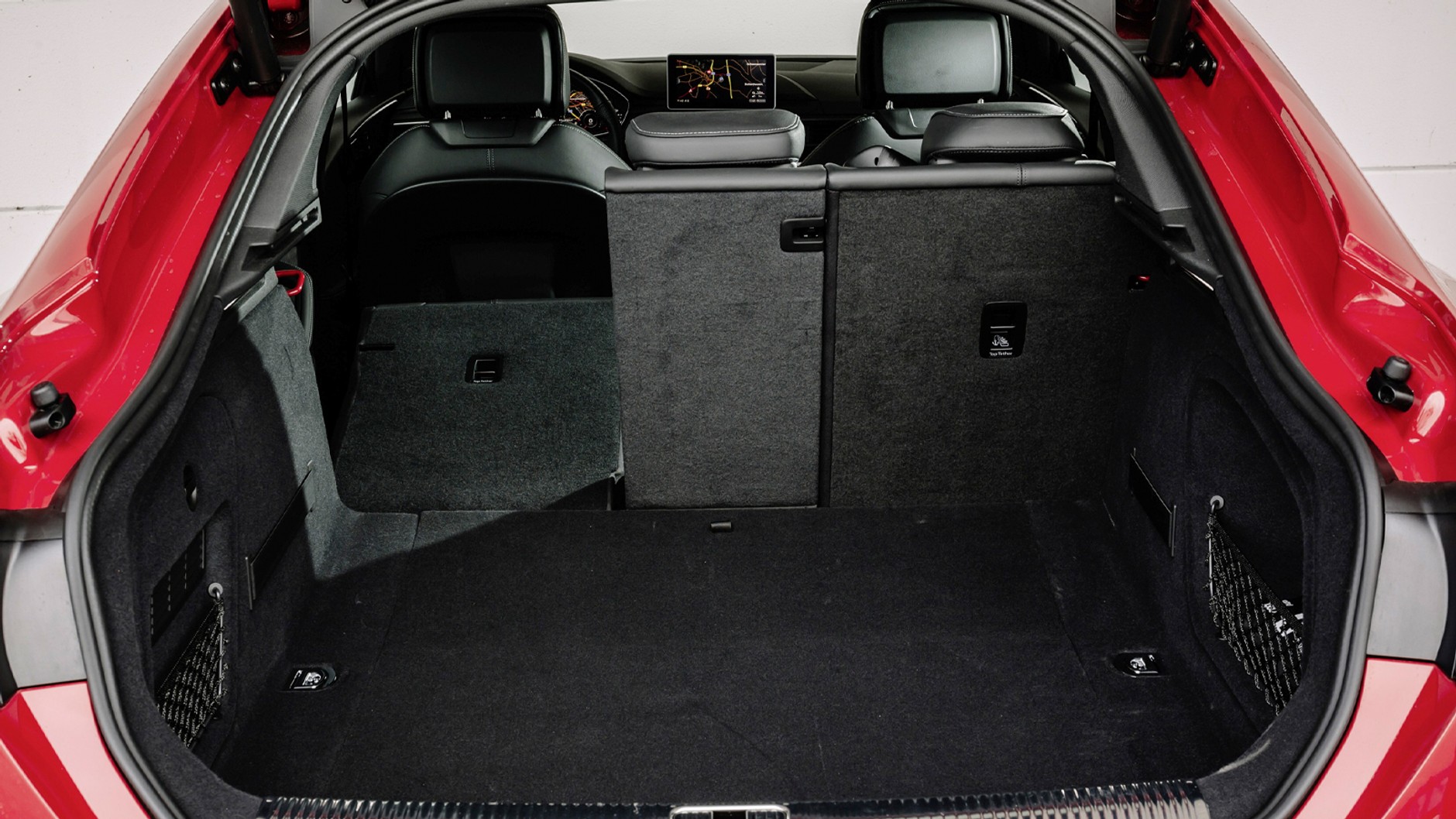 Używane Audi A4 B9 (od 2015 r.) – czym różni się A5?