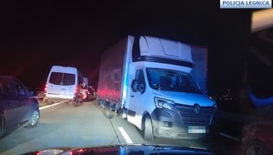 Kierowcy jechali pod prąd na autostradzie A4. Zablokowali korytarz życia