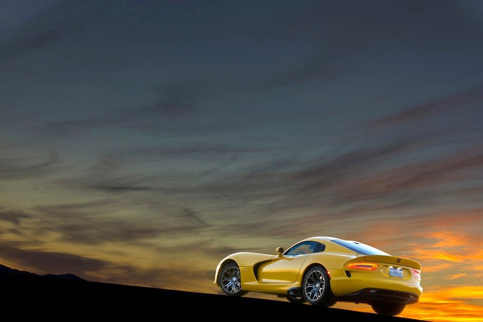 SRT Viper: amerykański drapieżnik
