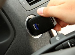 Jak uruchomić auto, gdy awarii ulegnie immobiliser?