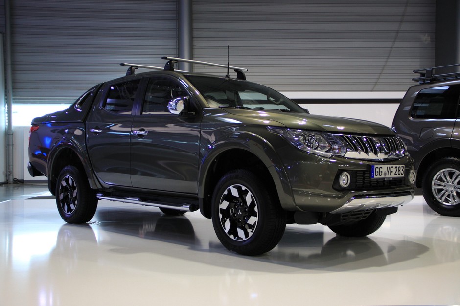 Mitsubishi L200 (Poznań 2015)