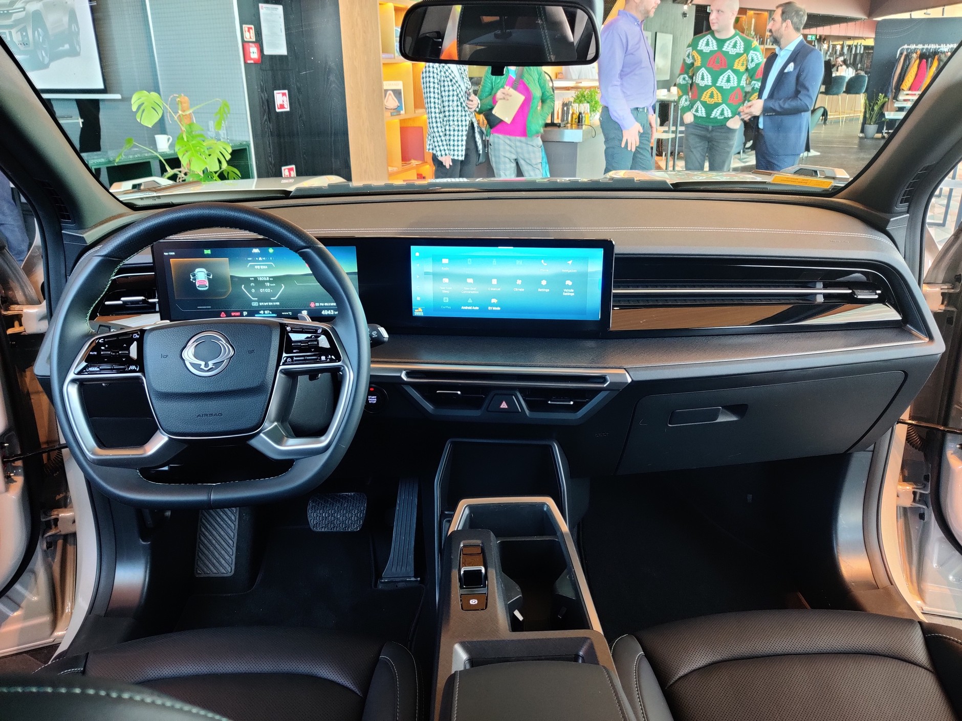 SsangYong Torres EVX