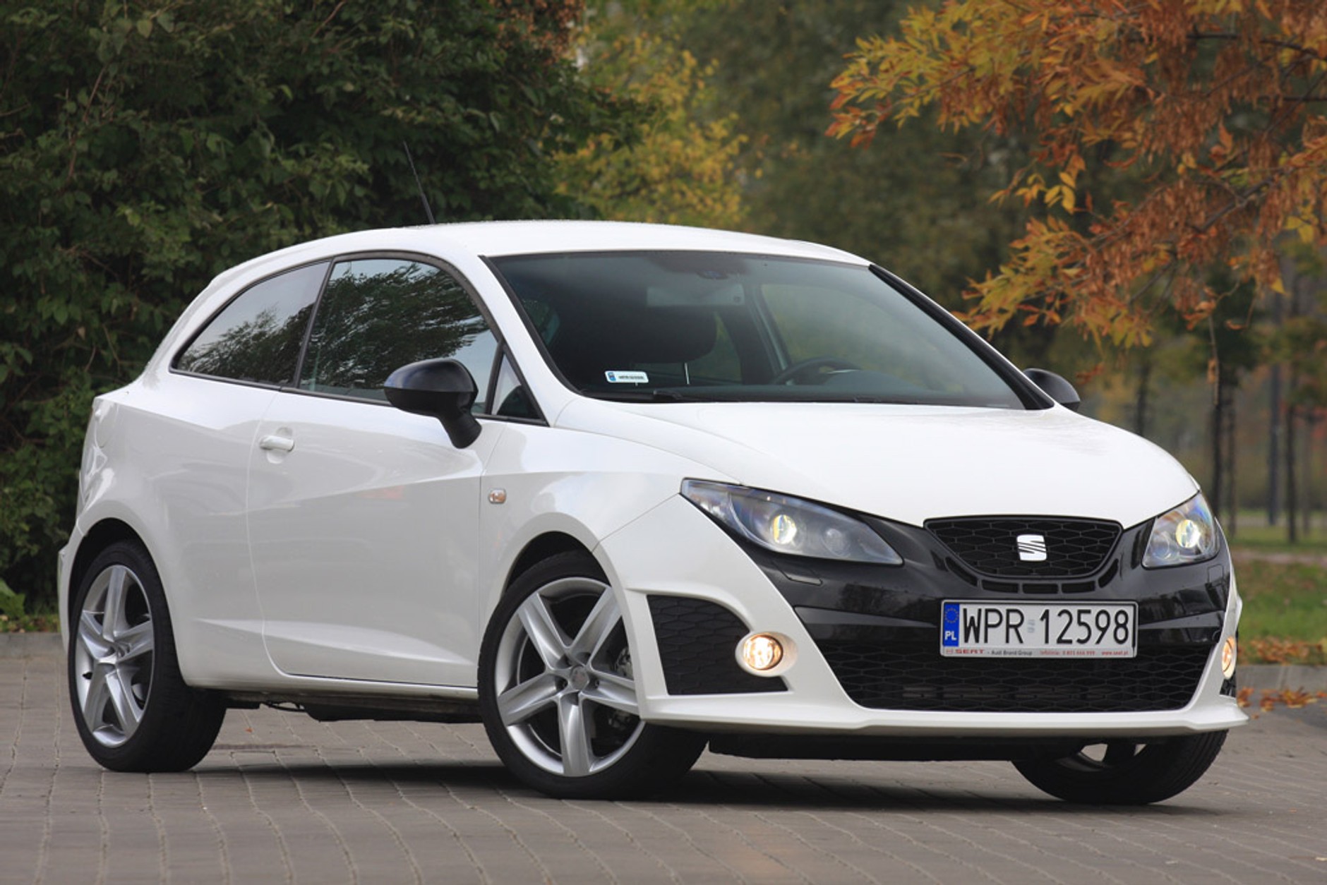 Seat Ibiza Bocanegra: Cupra  z czarnym "dziobem"