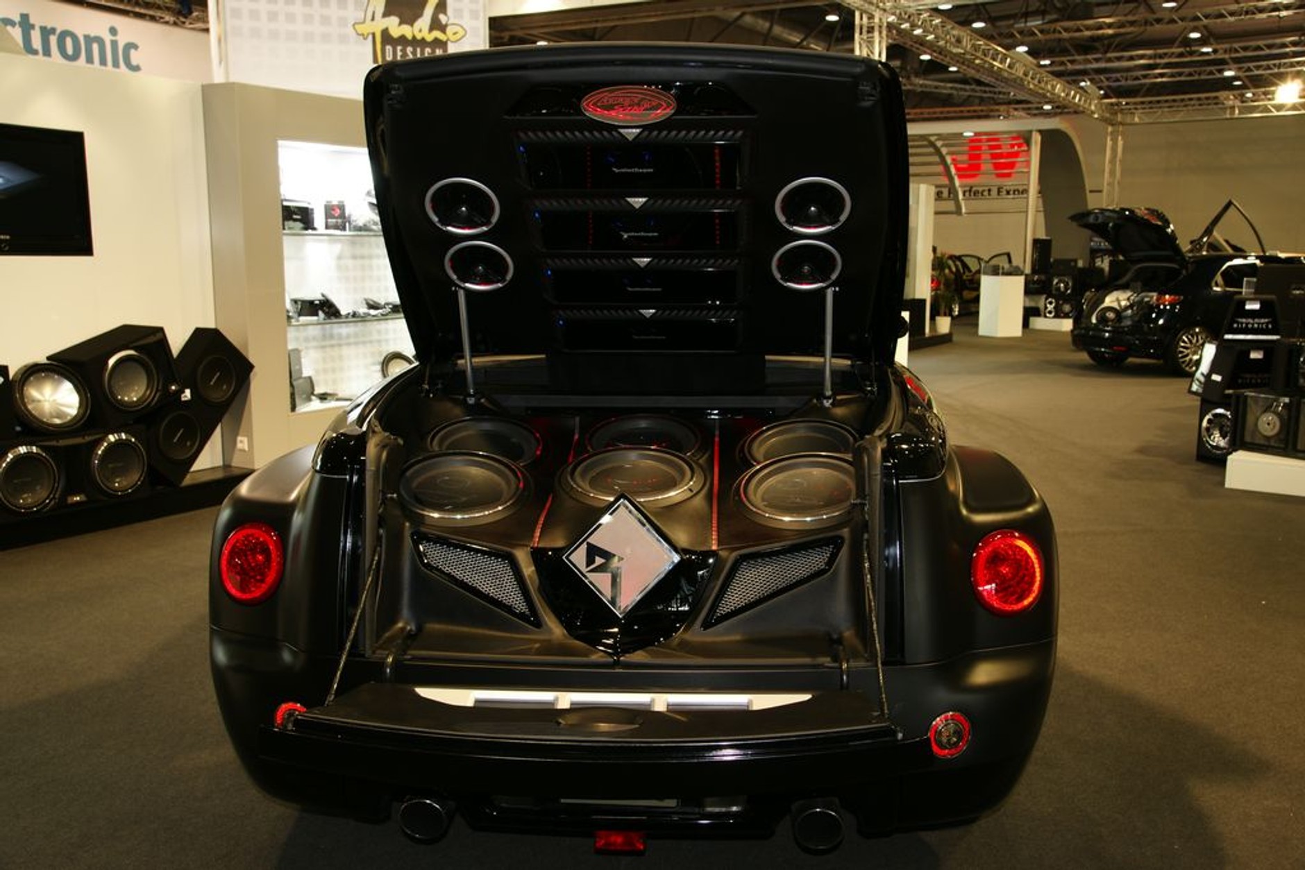 AMICOM 2010: kino, koncert i nawigacja do samochodu (galeria)