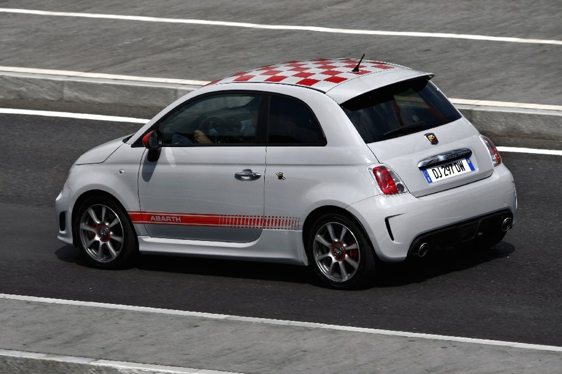 500 Abarth - Legenda wróciła na tor