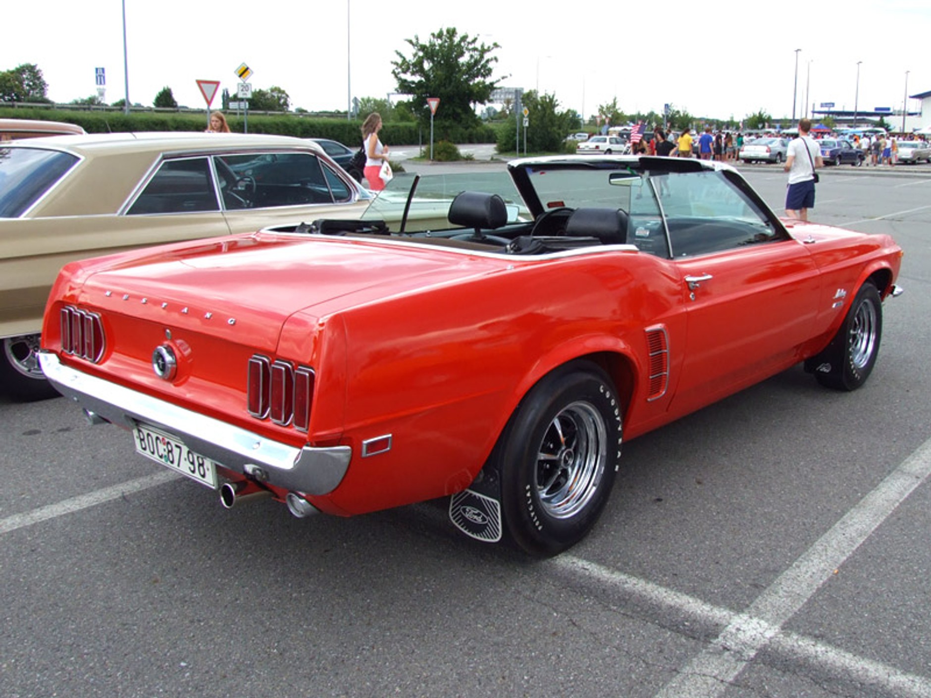 Zlot samochodów amerykańskich w Brnie (fotogaleria)