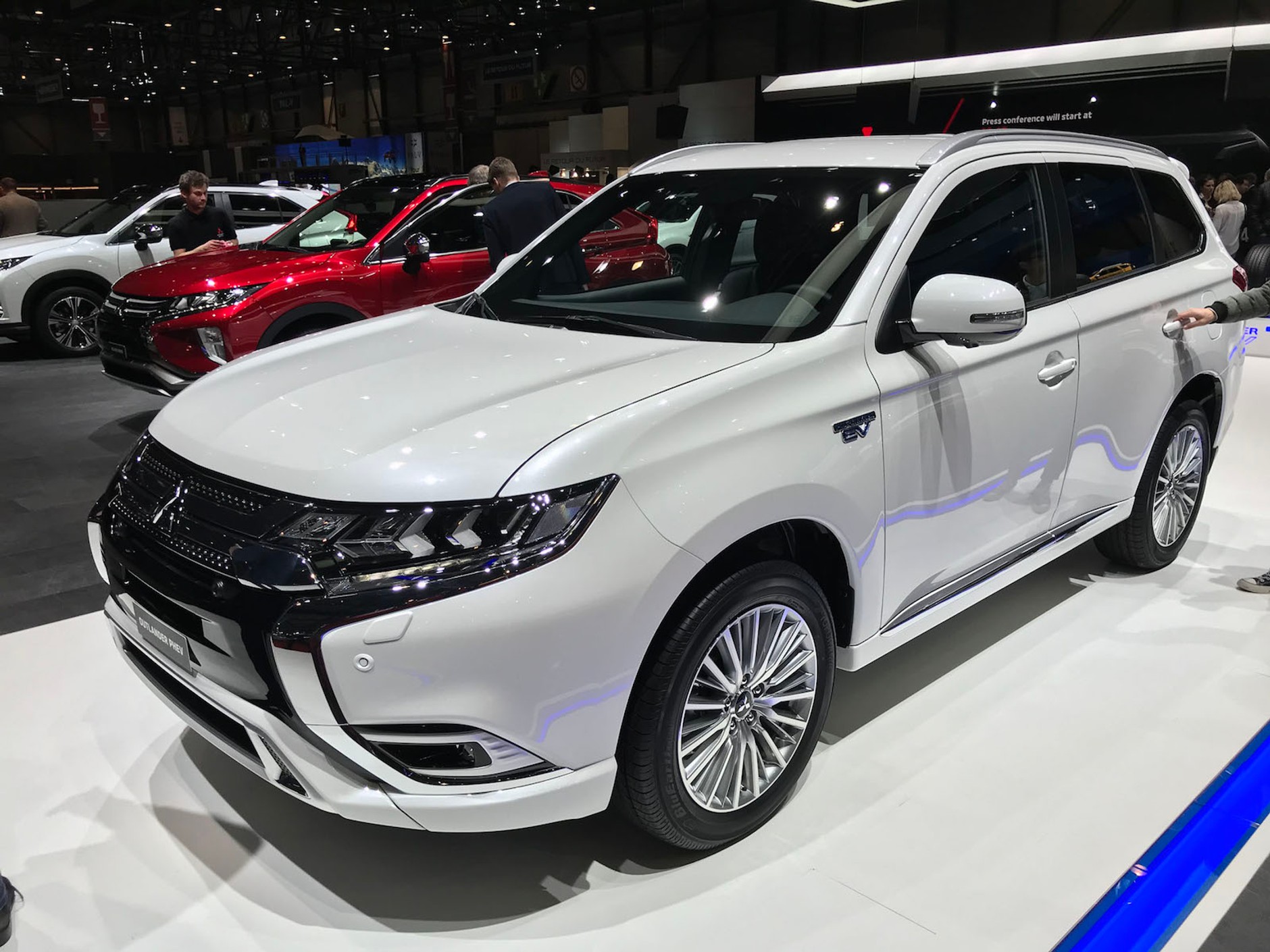 Mitsubishi Outlander PHEV 2019