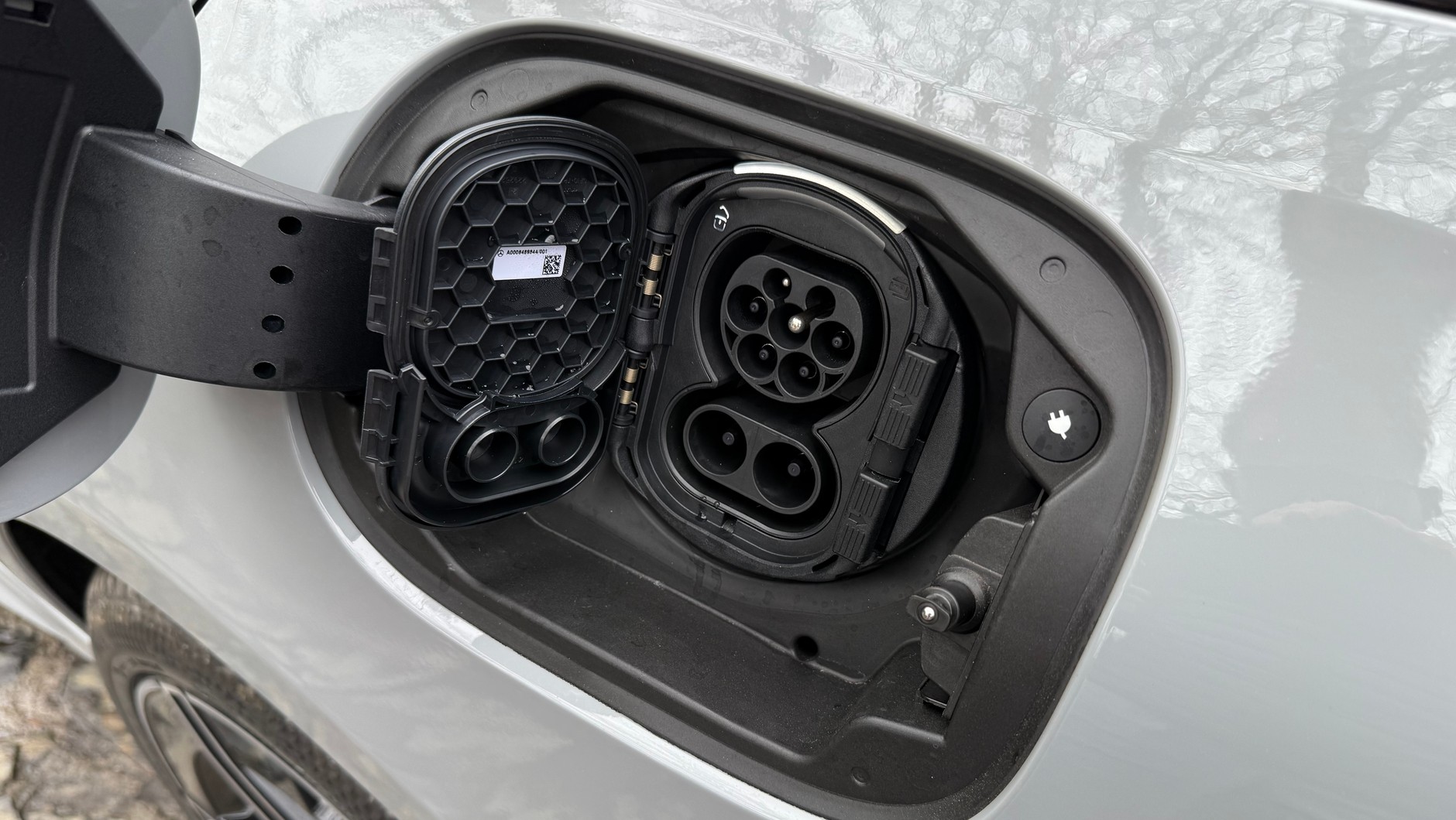 Mercedes C300 de m: diesel, ale hybryda plug-in. To się nie wyklucza