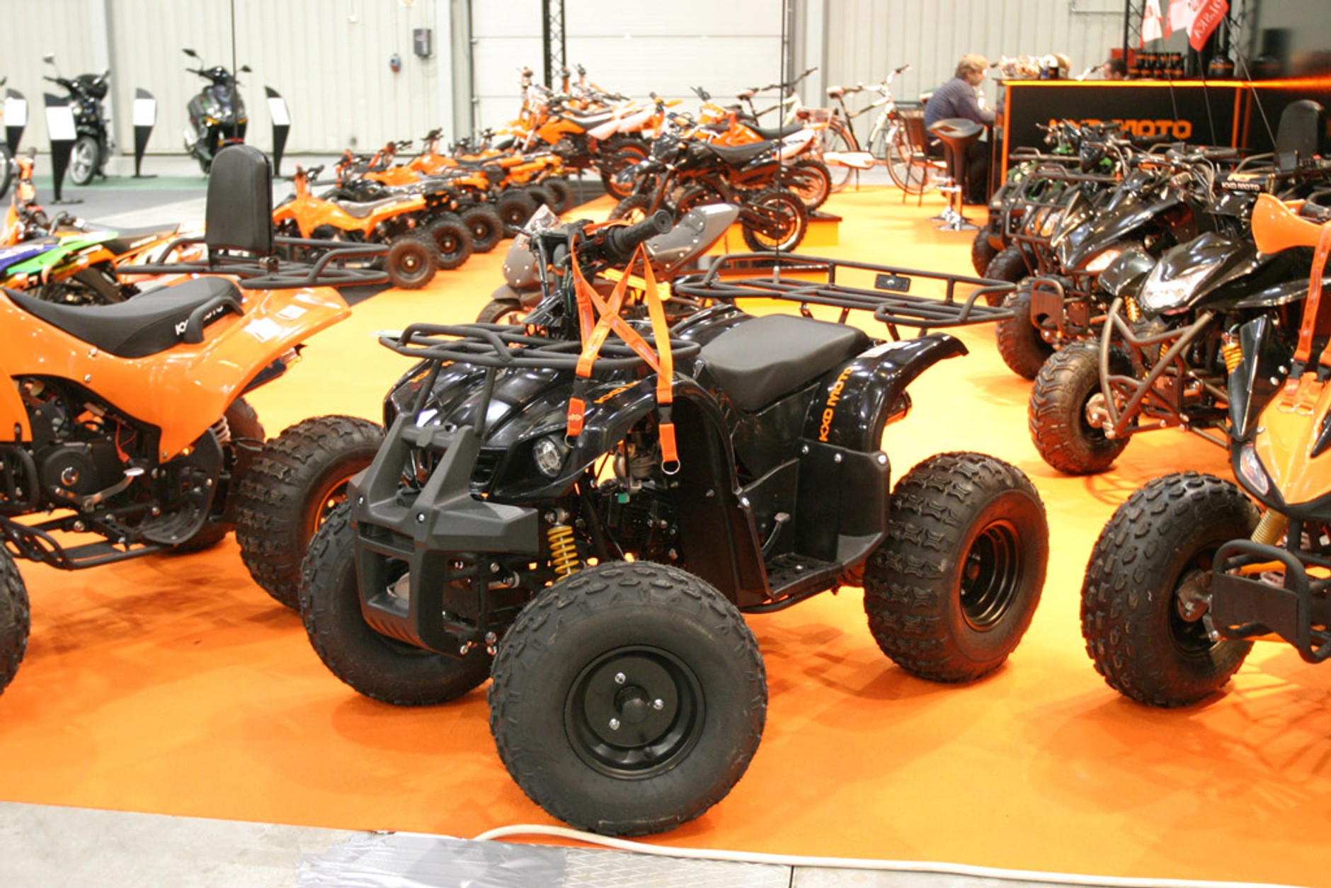 Hostessy na IV Ogólnopolskiej Wystawie Motocykli