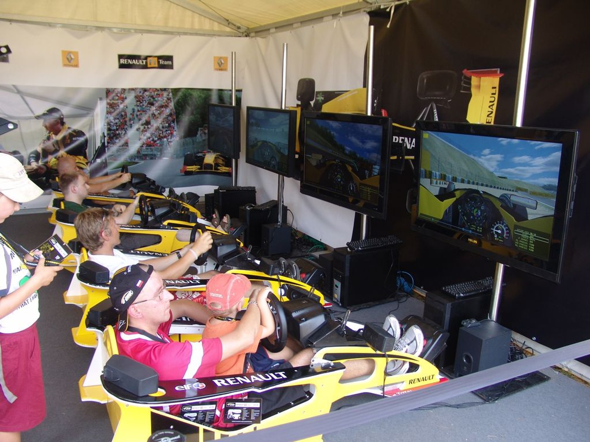 Kubica szalał na torze Poznań (galeria)