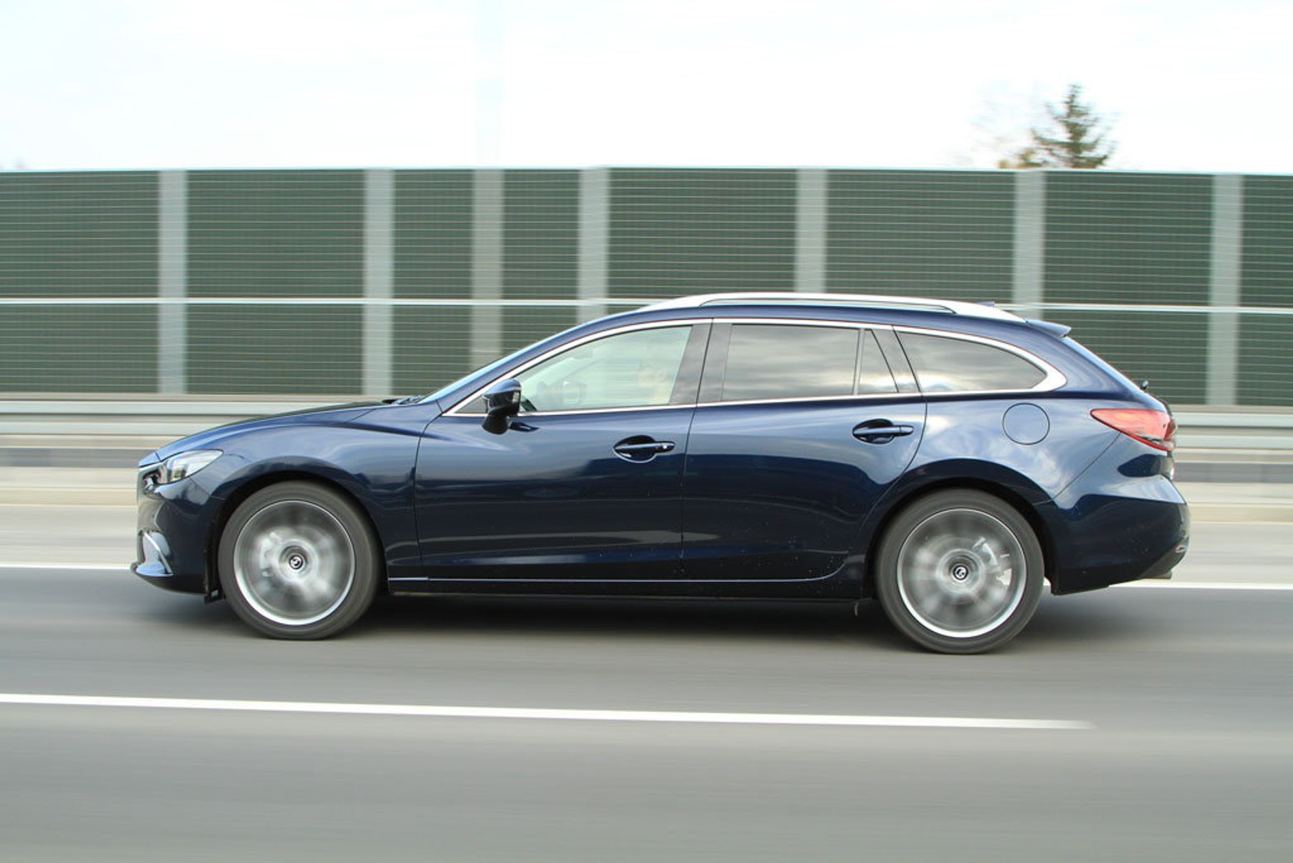 Test Mazdy 6 2.2 Skysctiv-D 4x4 - Na każdą drogę i pogodę