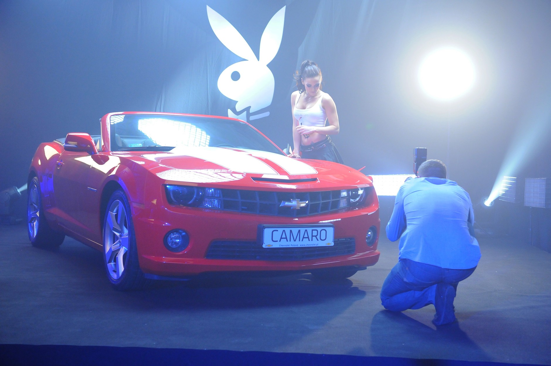 Chevrolet Camaro i piękne modelki