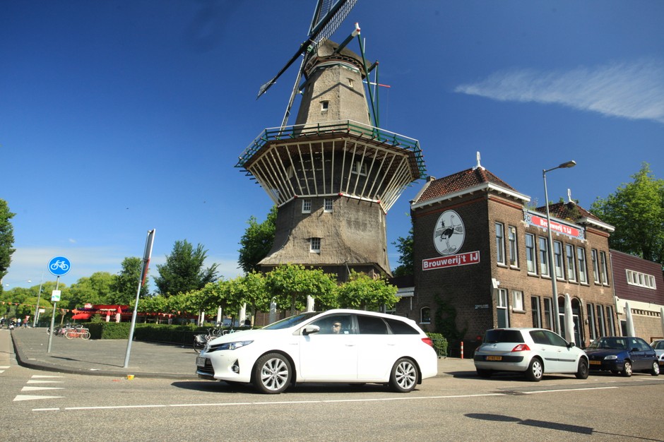 Toyota Auris Hybrid