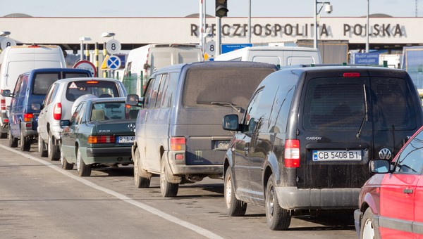 Kolizja z ukraińskim kierowcą: co robić, gdzie się zgłosić? Kompletny poradnik dla obu stron