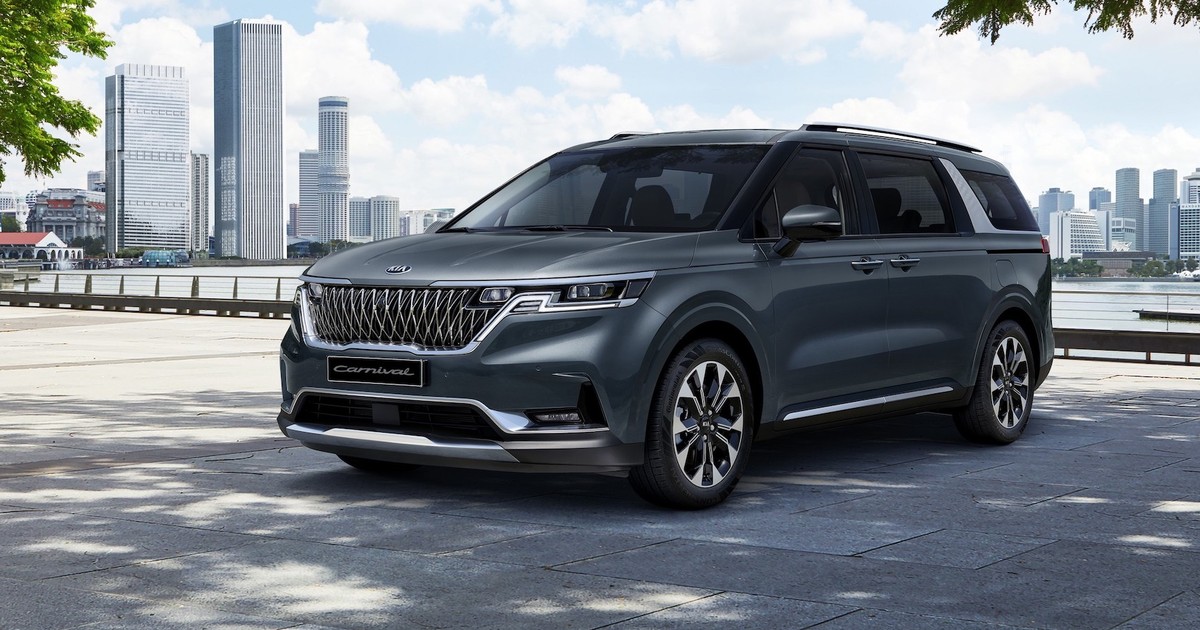 Nowa Kia Carnival – pierwsze zdjęcia czwartej generacji