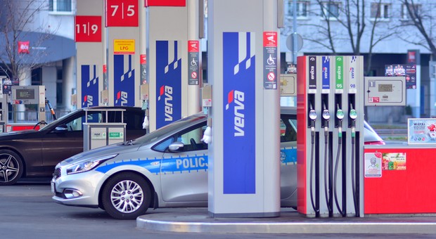 Kierowcy mają czas tylko do 2 stycznia, żeby zatankować taniej