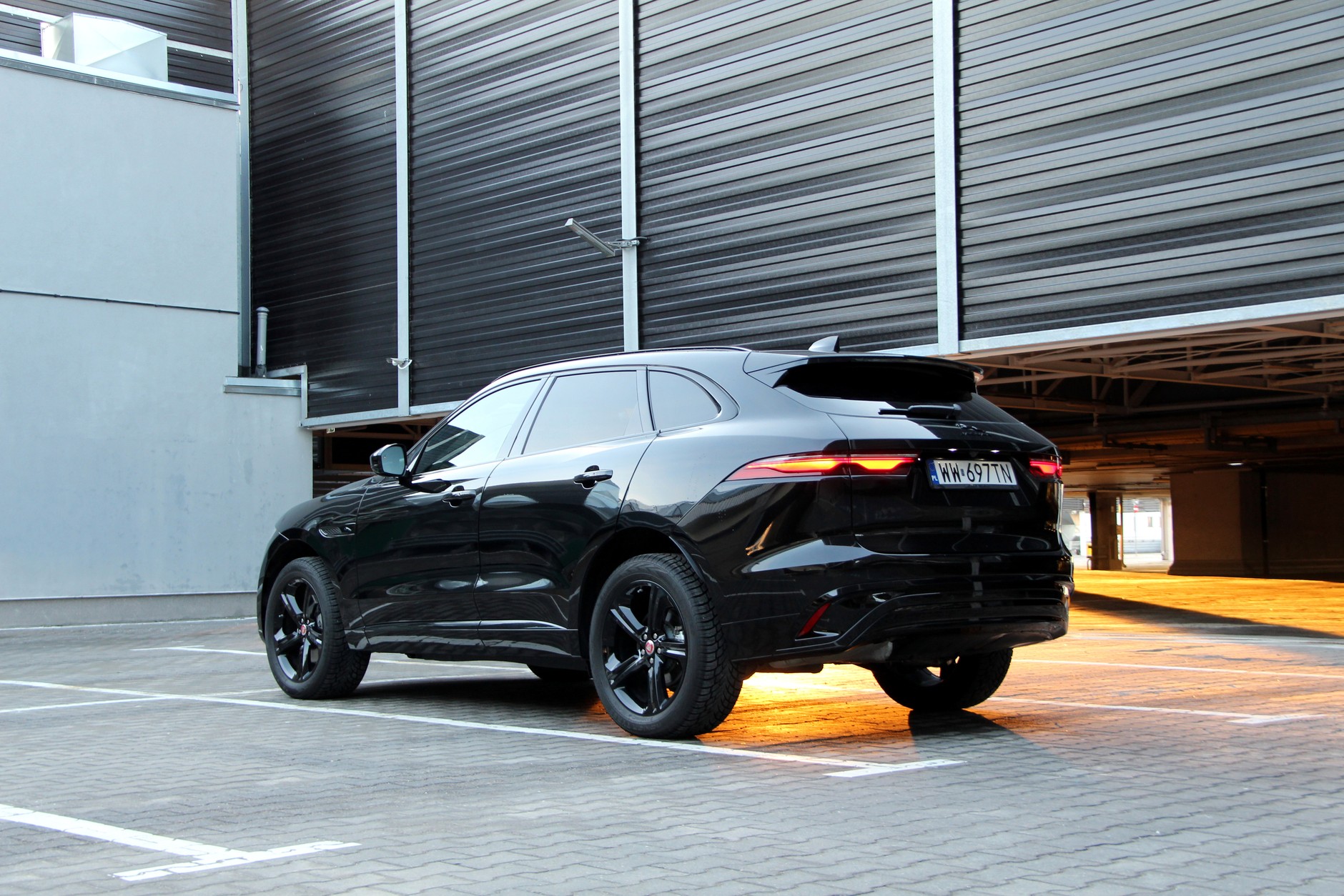 Jaguar F-Pace 2.0D R-Dynamic SE