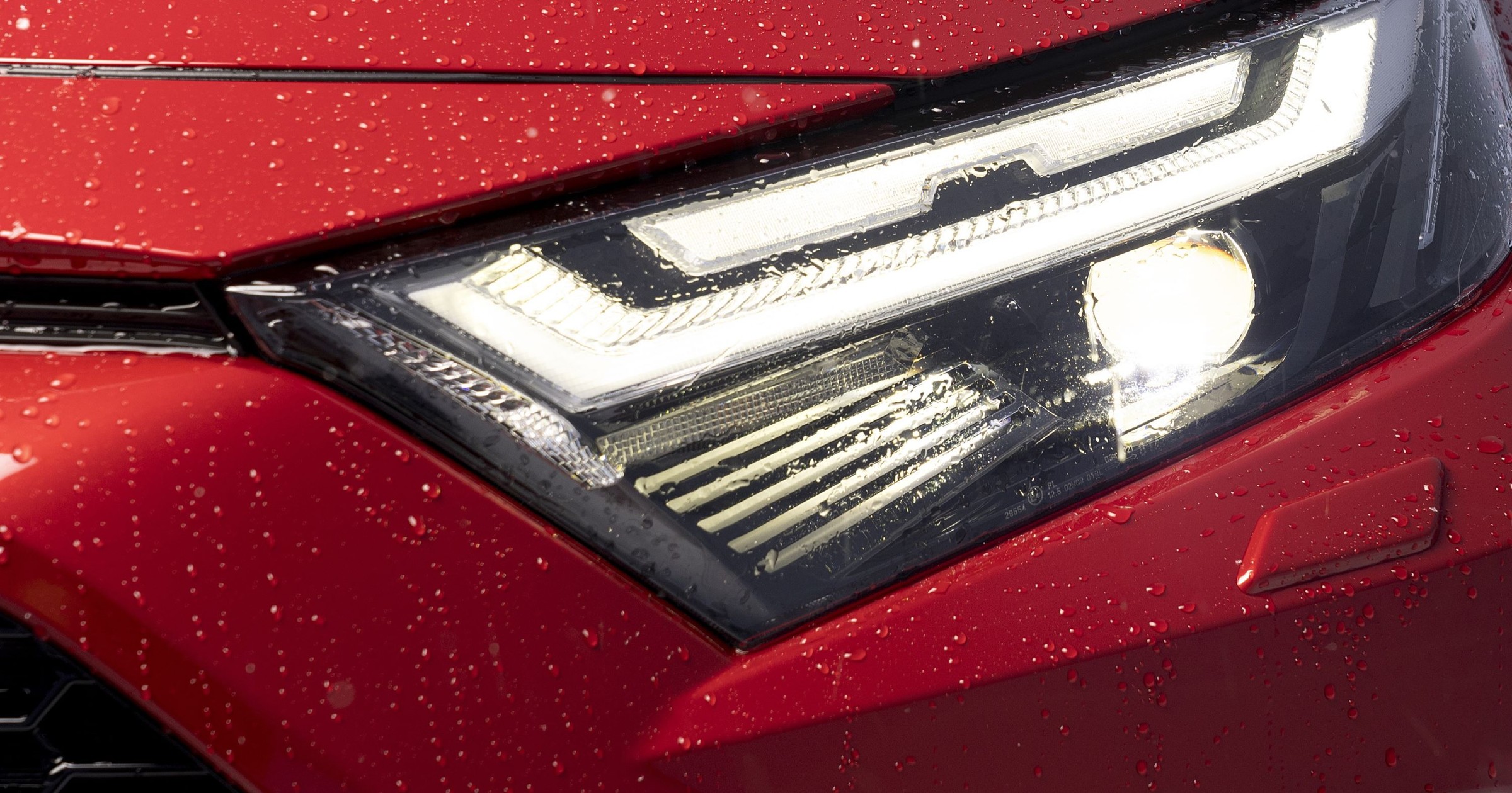 Co na tej liście ADAC robi auto marki słynącej z produkcji pancernych samochodów?