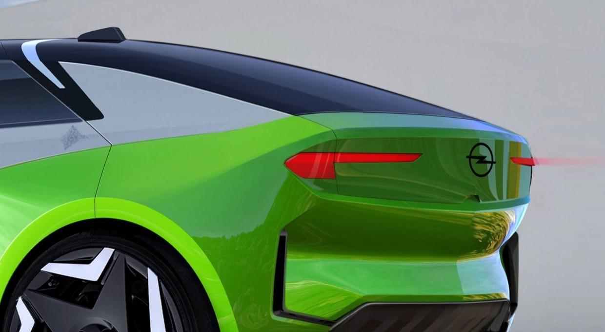 Szef Opla wskazuje, co trzeba zrobić, aby nowe auta potaniały. Mówi też o powrocie Manty