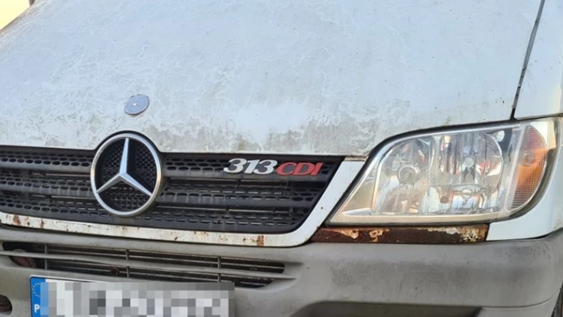 Policjanci z Lublina zatrzymali na S12 auto dostawcze w złym stanie