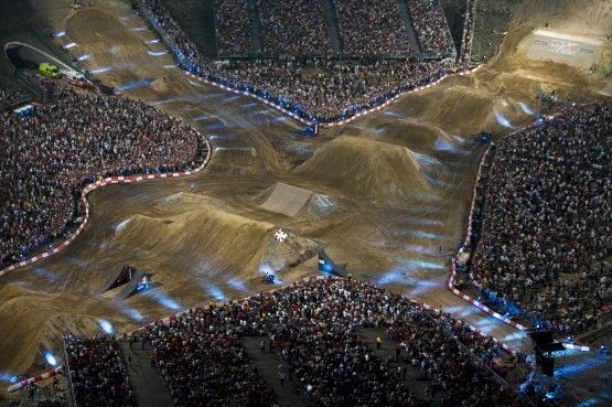 Red Bull X-Fighters: wielkie pożegnanie Stadionu X-lecia (relacja)