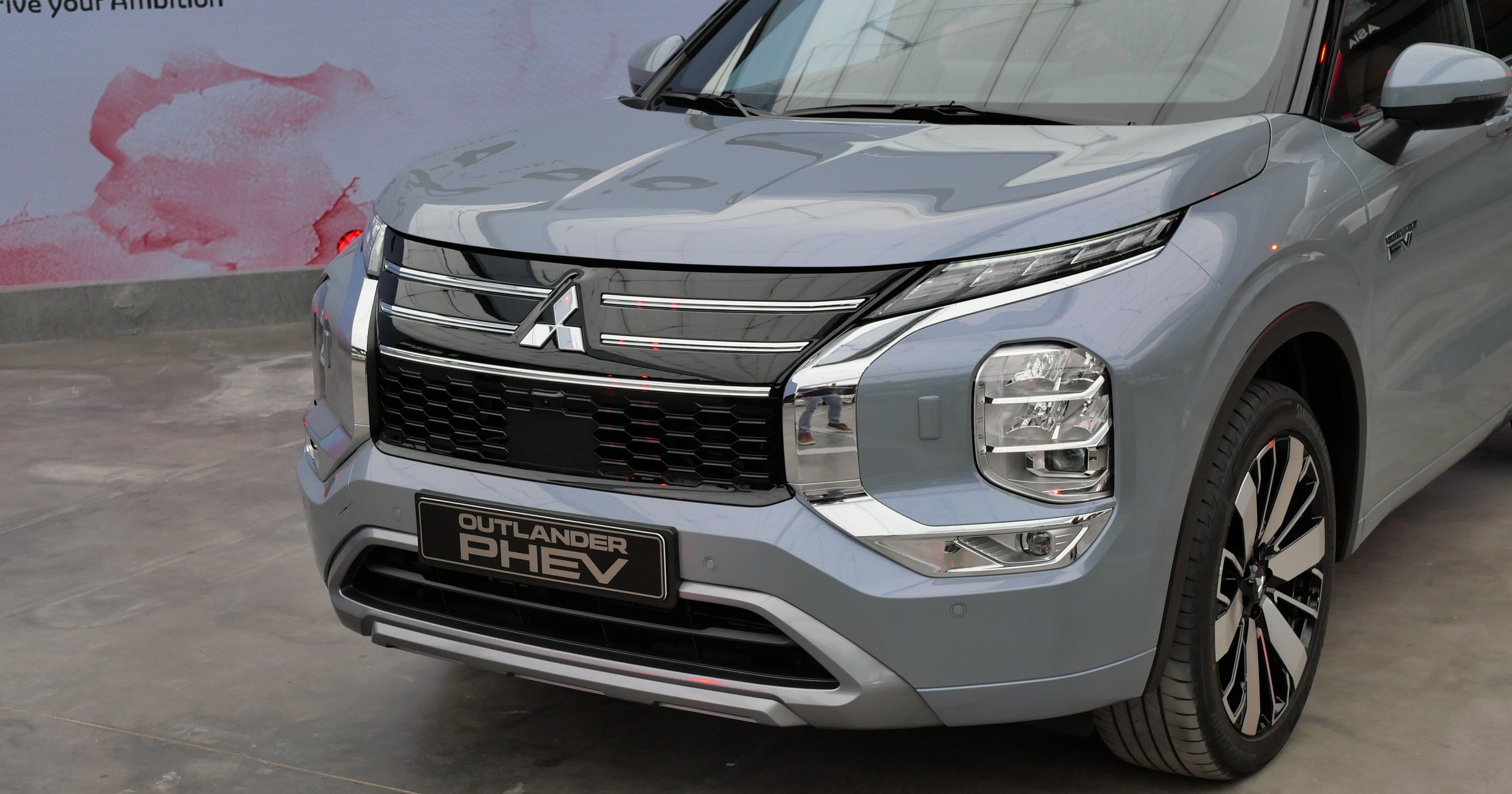 Mitsubishi Outlander PHEV