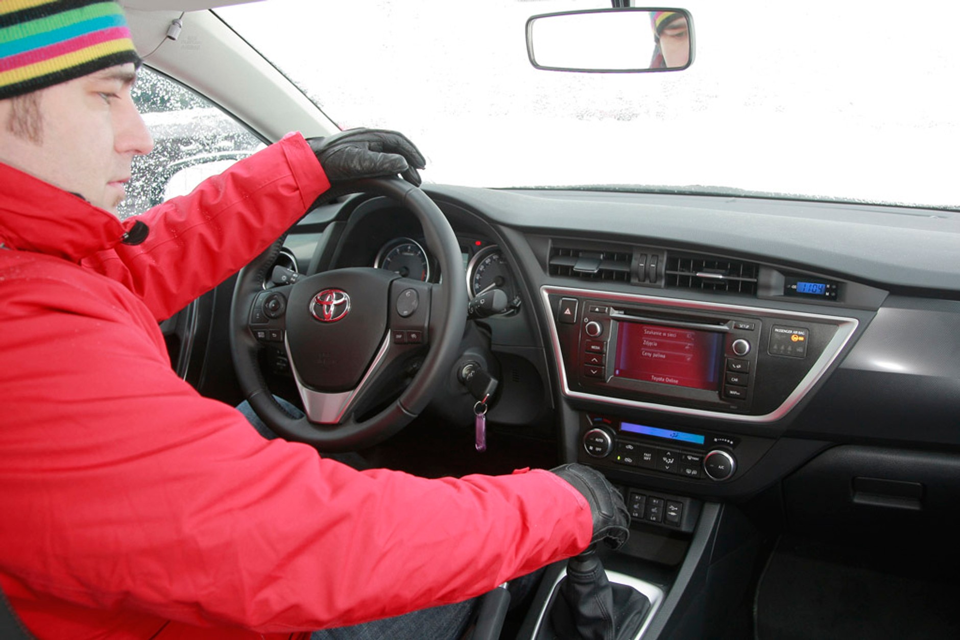 Auto Świat Test Team sprawdza nową Toyotę Auris - zdjęcia