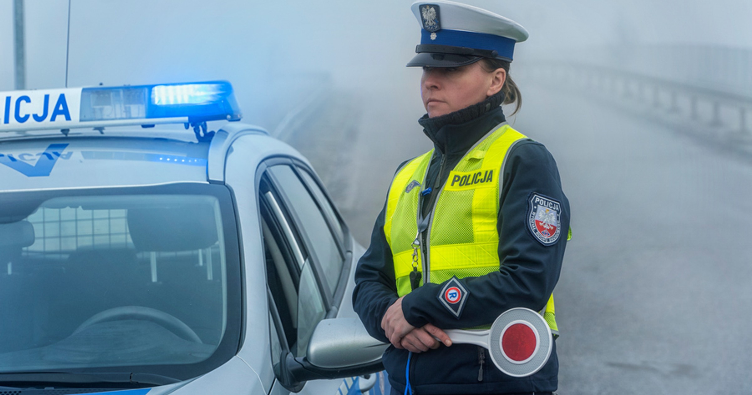 Policjanci zatrzymali kierowcę BMW. Jechał ponad "stówę" w mieście