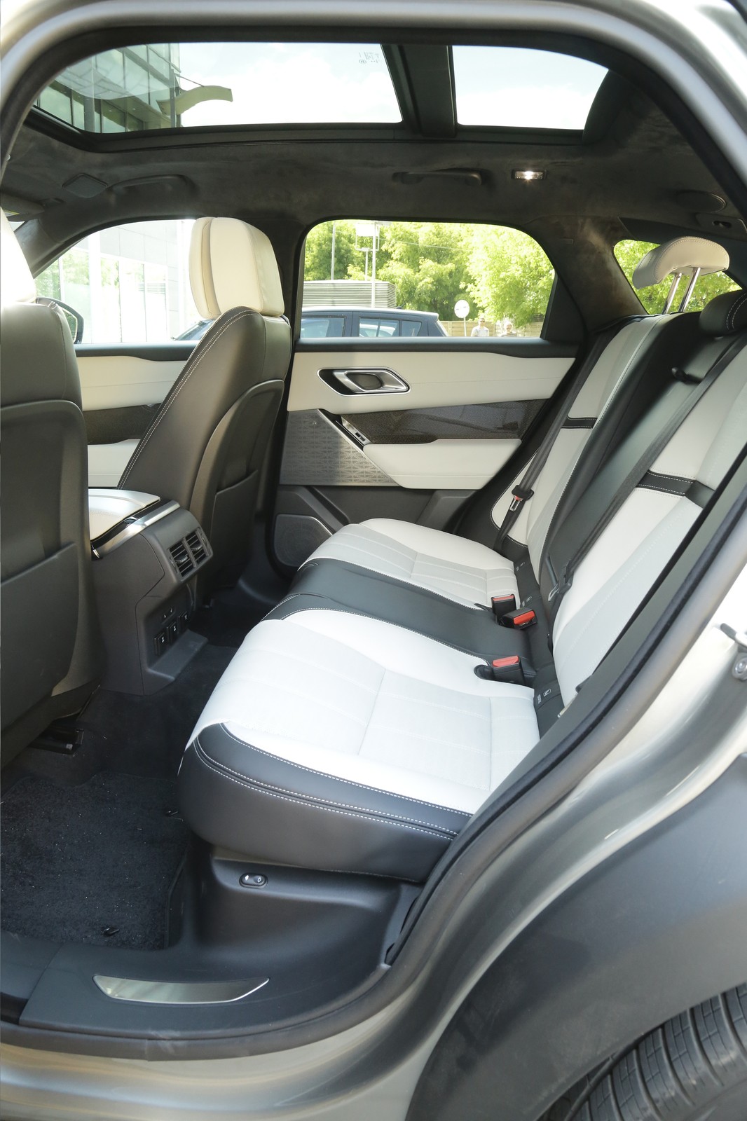 Range Rover Velar 3.0 Si6 First Edition