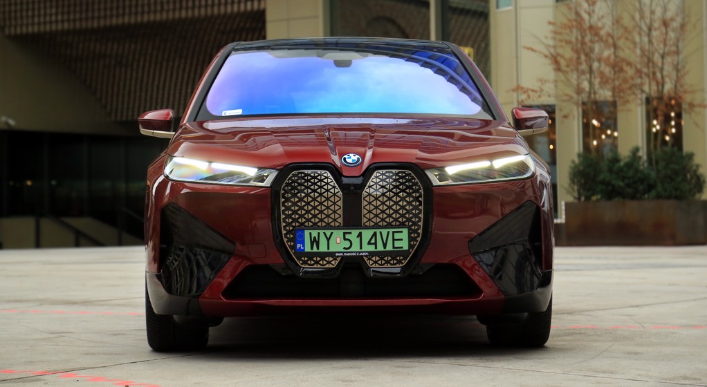BMW iX xDrive 50 (2021 r.)