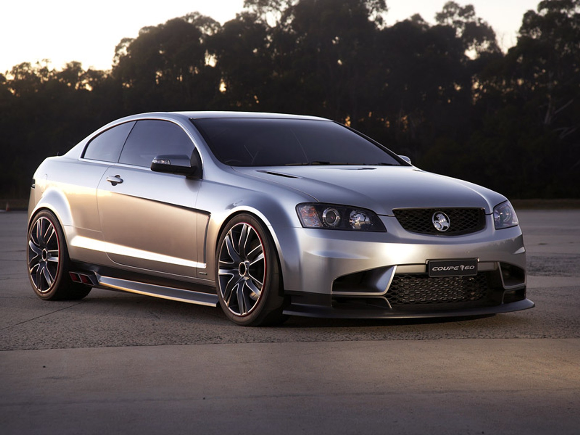 Holden Coupe 60 – upominek z okazji 60-lecia