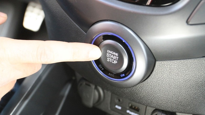Hyundai Veloster: przycisk startu