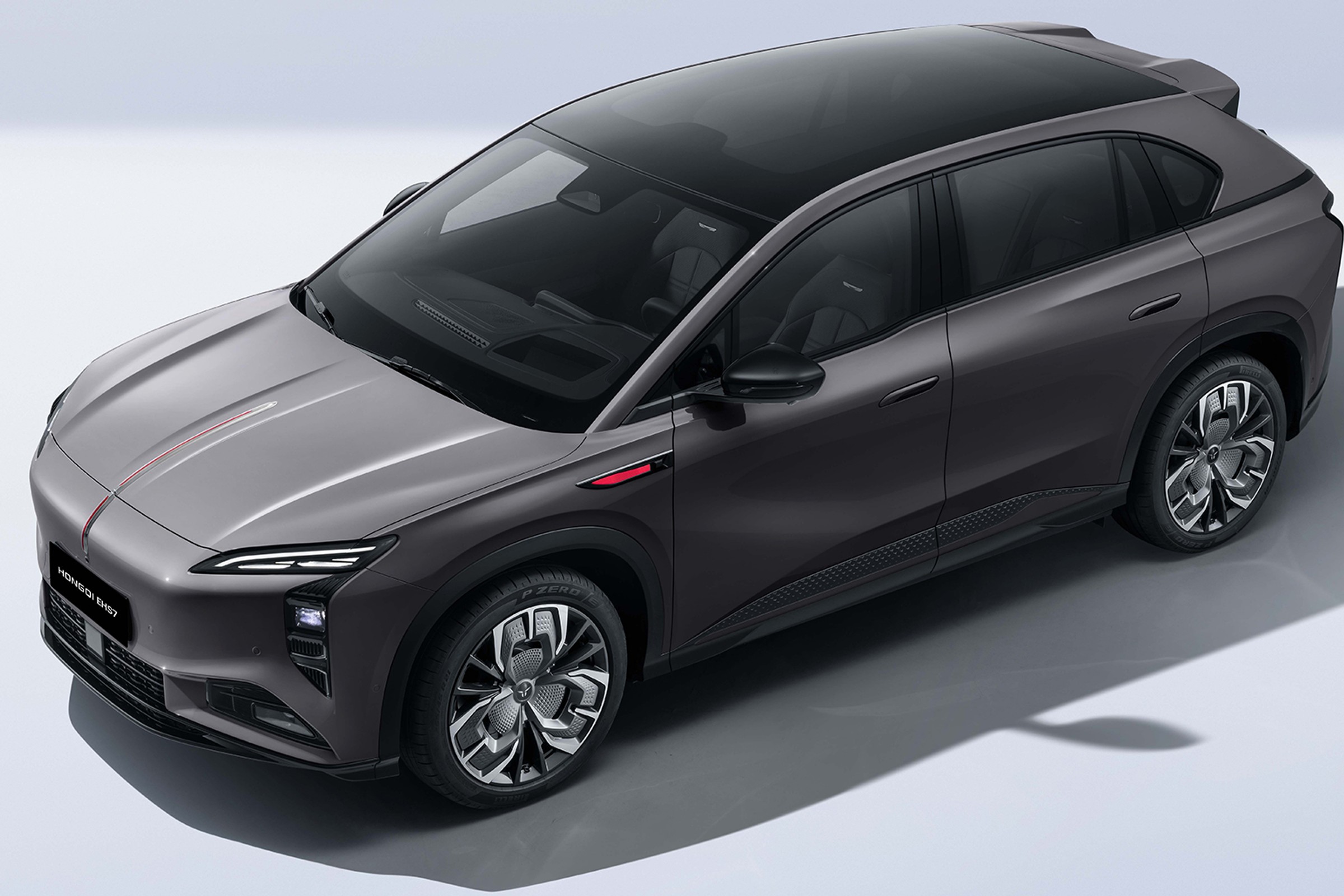 Chińczycy niemal opracowali perpetuum mobile. Hongqi EHS7 ładuje się ze słońca