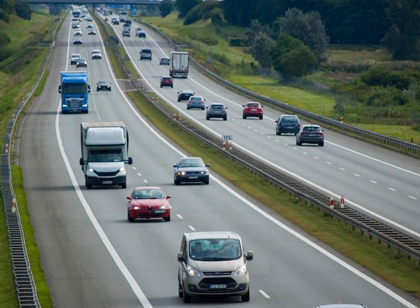 Wyprzedzasz z prawej strony? W tych przypadkach nie dostaniesz mandatu