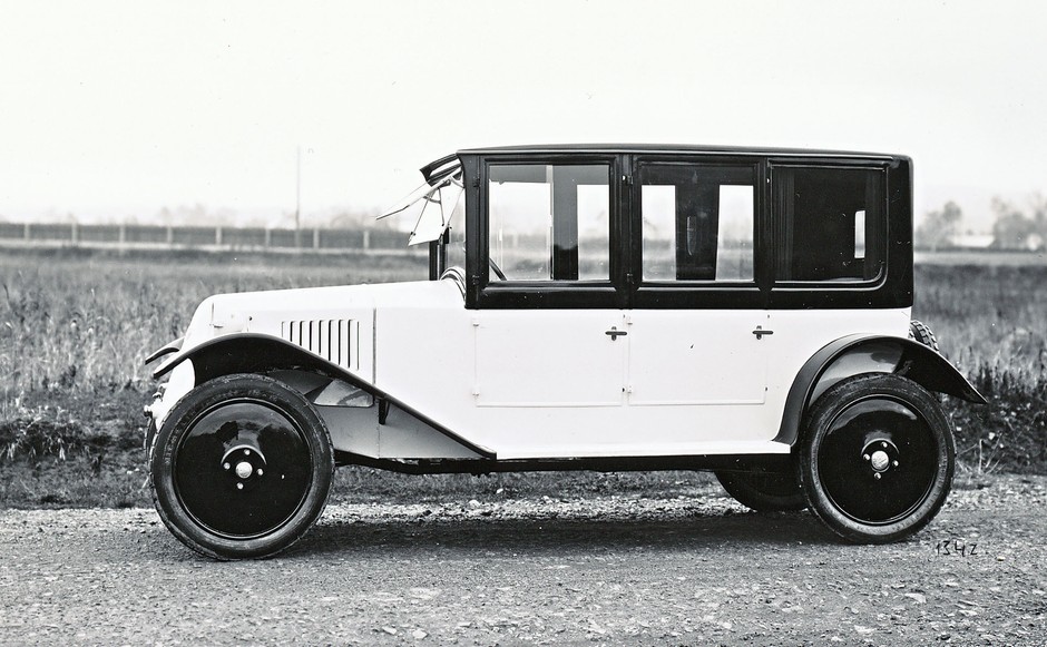 Tatra 11