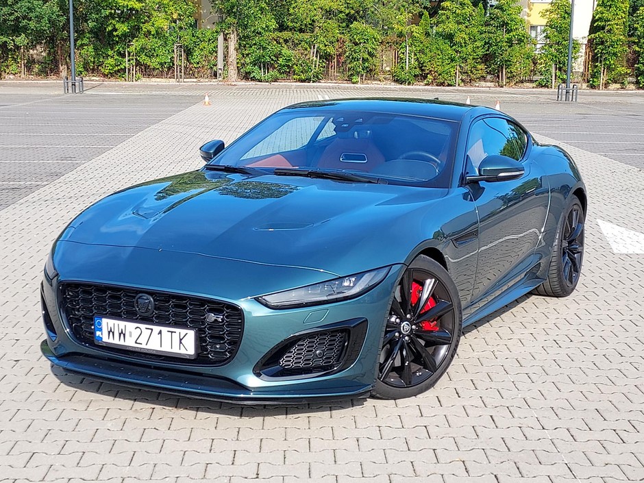 Jaguar F-Type R75