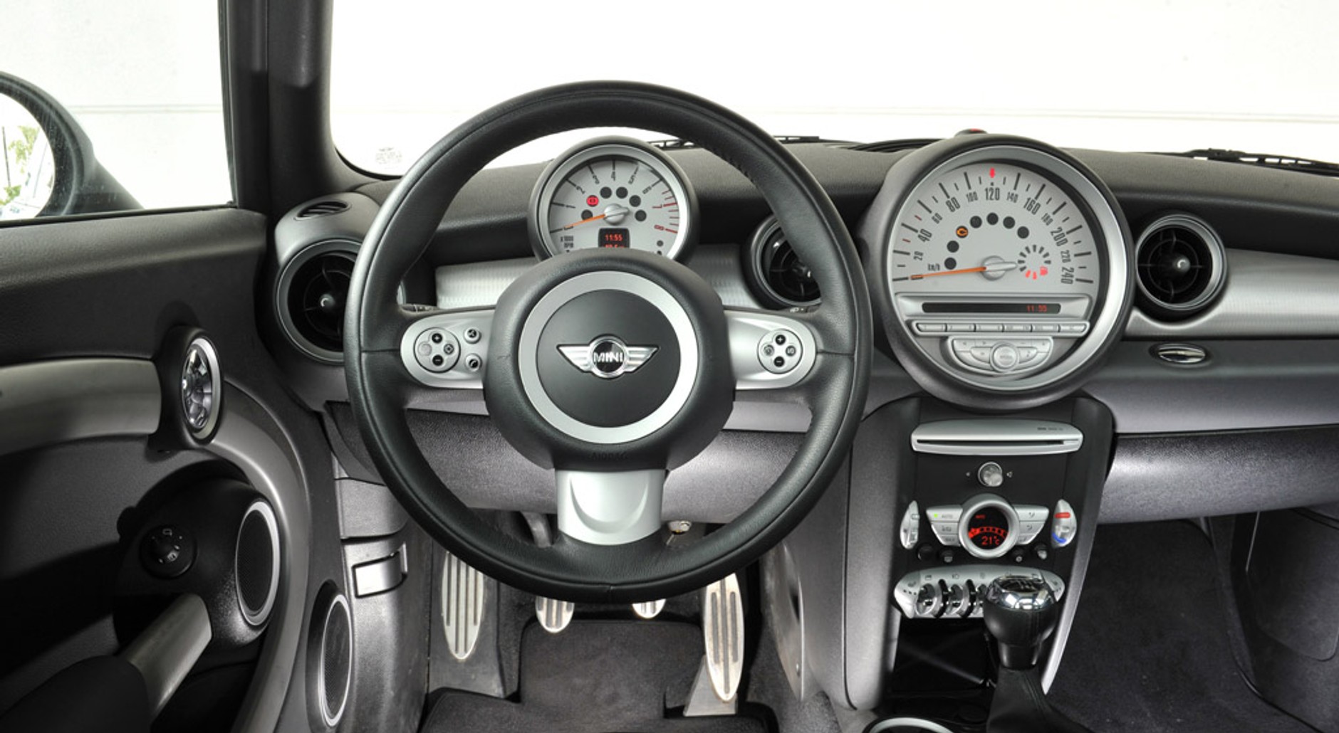 Fiat 500, Mini, Chrysler PT Cruiser oraz VW New Beetle: czyli, retro w dobrej cenie