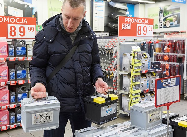 Akumulator jako materiał wybuchowy? Nowe obostrzenia