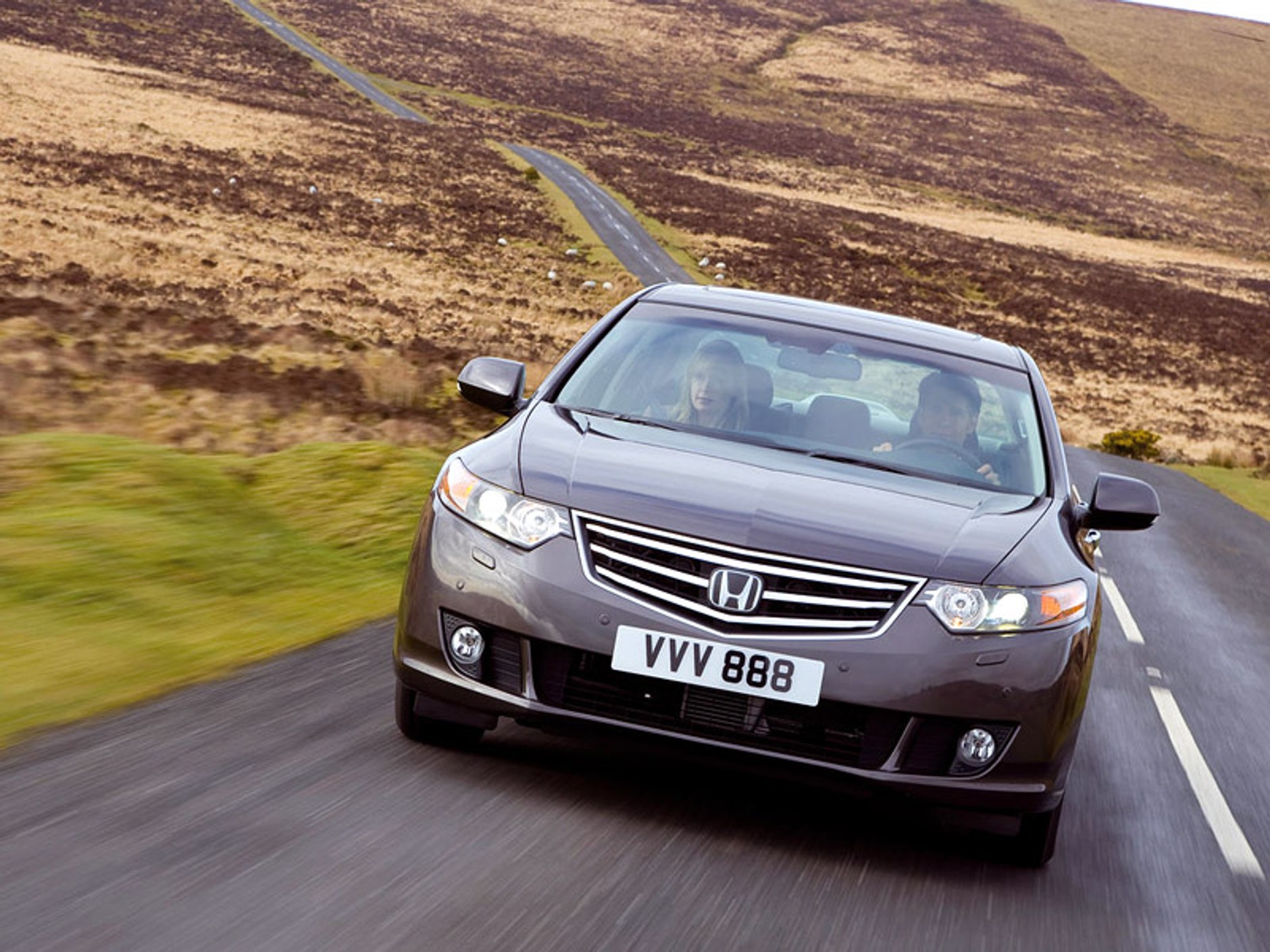 Honda Accord – wysokie tony (dane techniczne, fotogaleria)