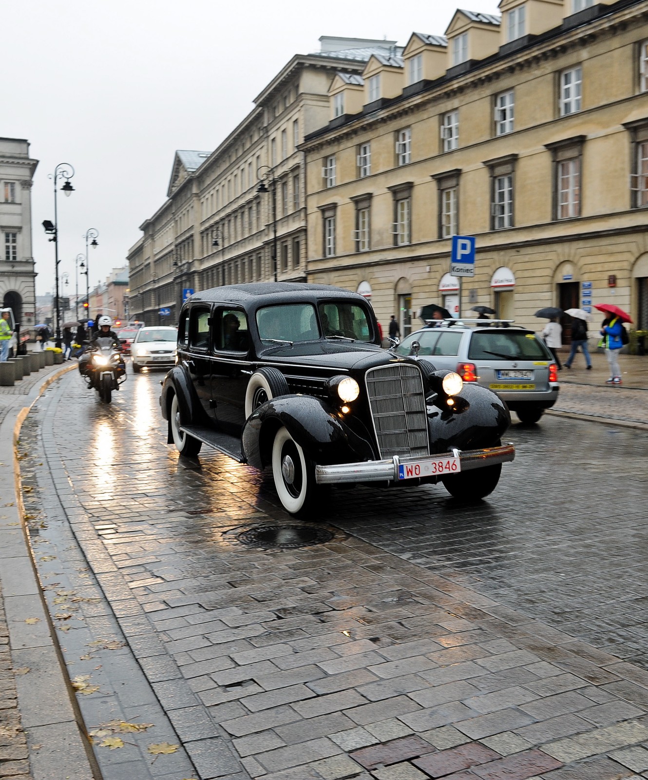 WARSZAWA CADILLAC JÓZEFA PIŁSUDSKIEGO (Cadillac 355D)