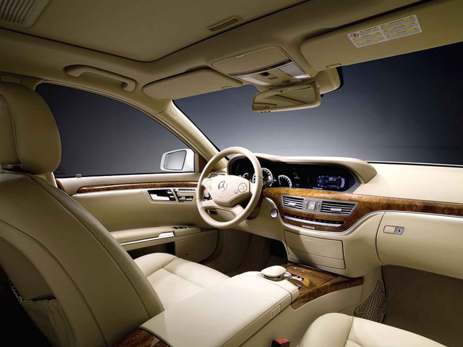 Mercedes-Benz S-Klasa: modernizacja i seryjna hybryda (fotogaleria)