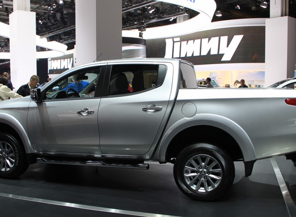 Mitsubishi L200 - V generacja na rynku (Frankfurt 2015)