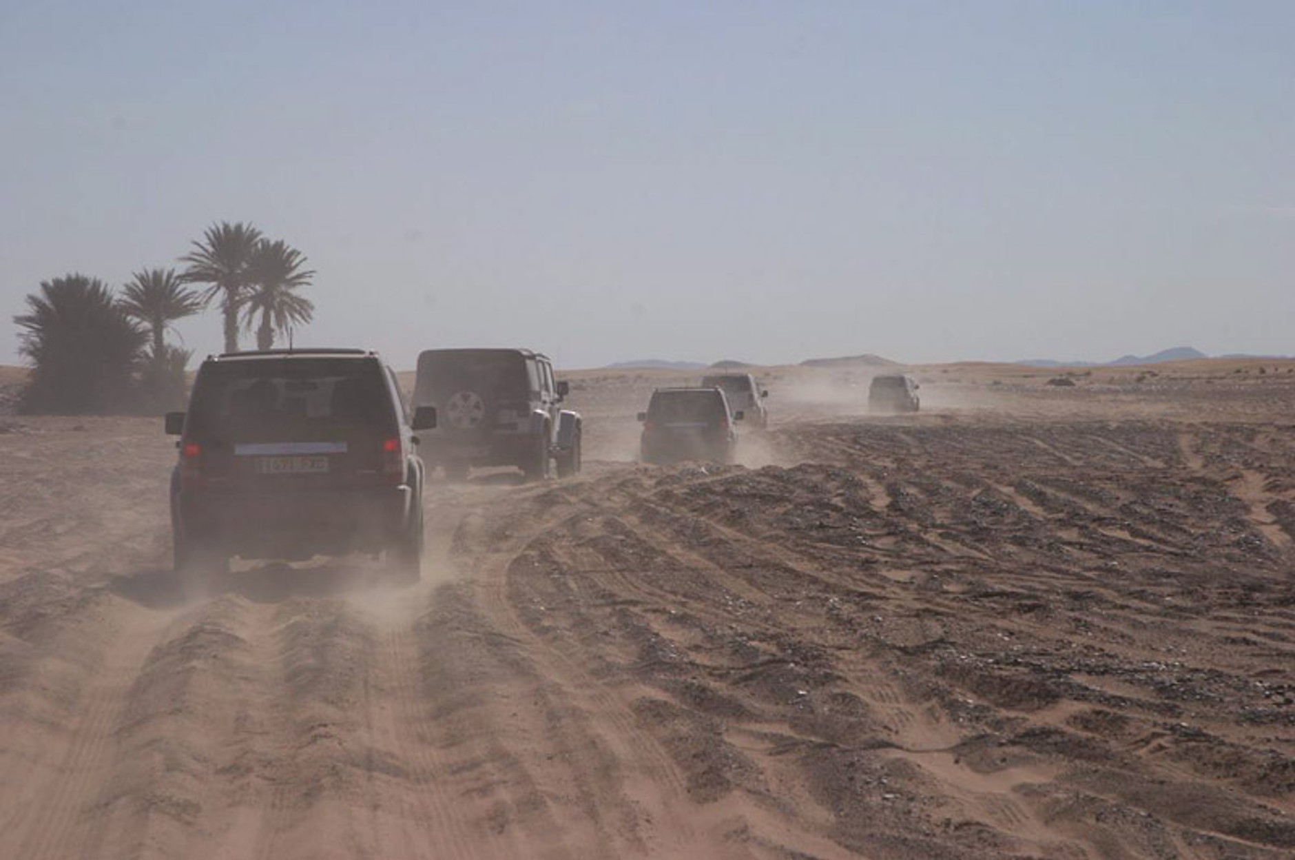 Jeep Cherokee na trasie Dakaru – pierwsze wrażenia z jazdy