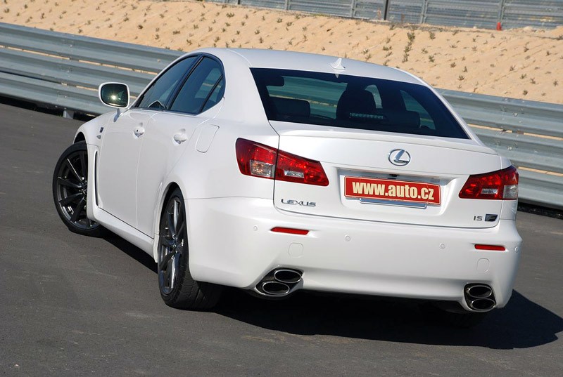Wrażenia z jazdy: Lexus IS-F – szybki Lexus na torze