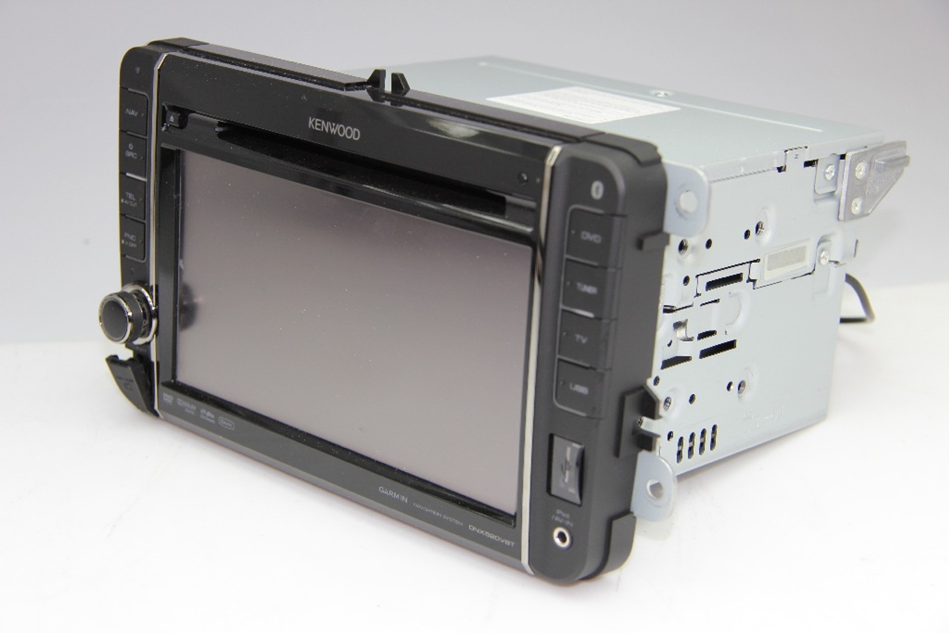 W teście pierwsza generacja radia Kenwooda: DNX520VBT.