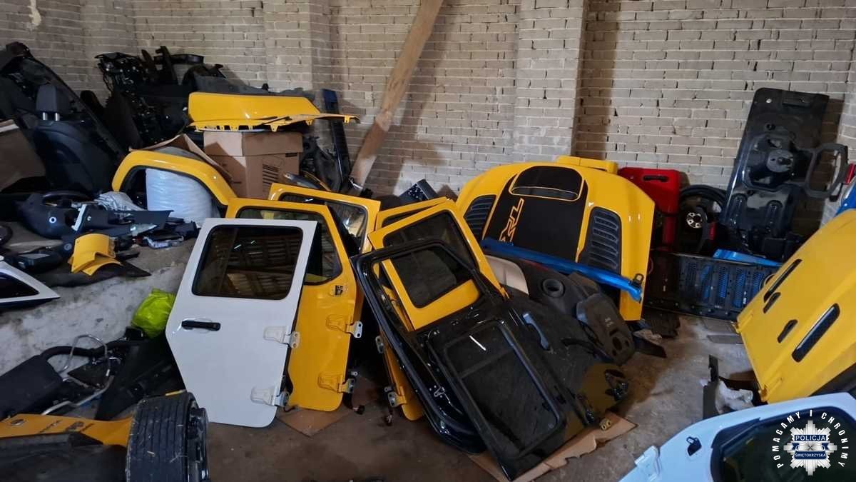 Policja rozbiła grupę kradnącą samochody