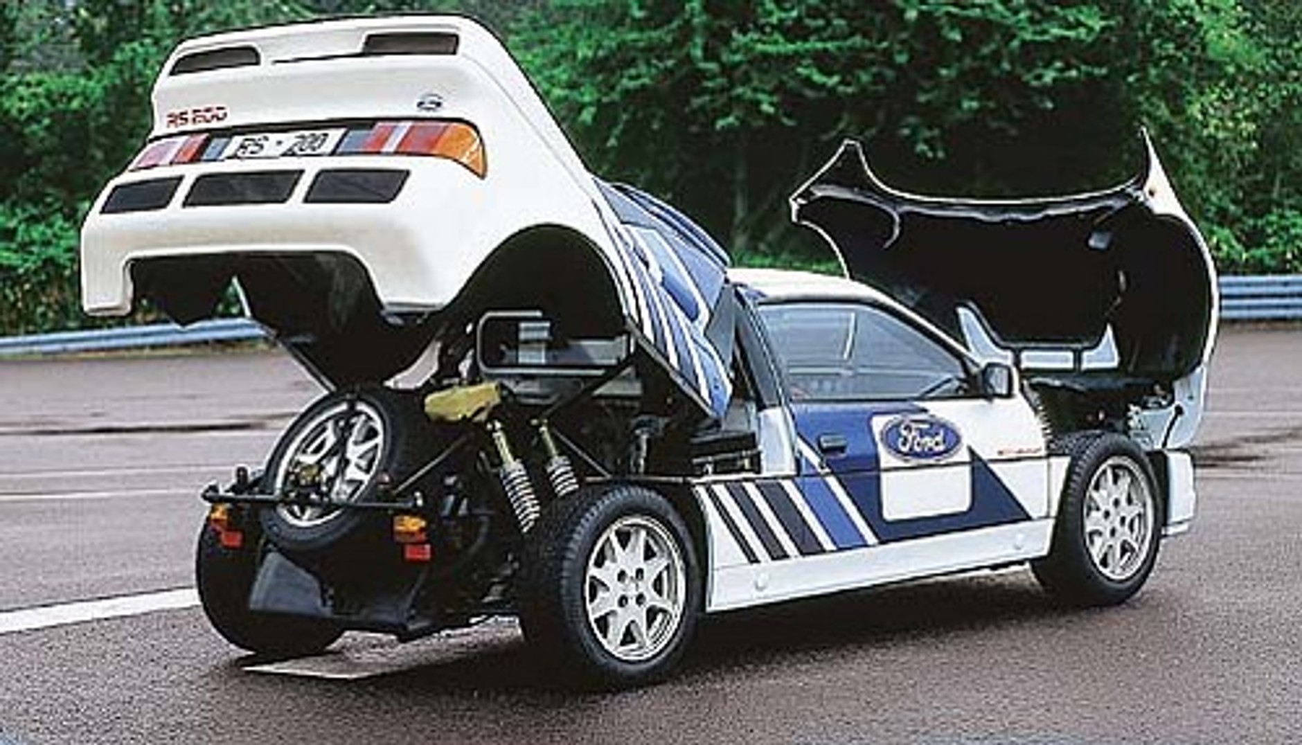 Ford RS 200 - Spóźniony konkurent